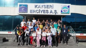 F1PhlqzWAAEsLOt v min - Mega TV