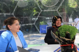 BÜYÜKŞEHİR’İN İLETİŞİM KÜRESİ’NE YOĞUN İLGİ - Mega TV IMG 1606 b min - Mega TV