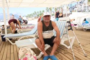 KONYAALTI ENGELSİZ PLAJI NU YILDA ENGELLİLERİN GÖZDESİ - Mega TV Ismail Delibas min - Mega TV
