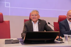 BÜYÜKŞEHİR’DEN ÖZEL GÜVENLİK PERSONELİNE “ÖZEL” SEMİNER - Mega TV NURI7475 e min - Mega TV