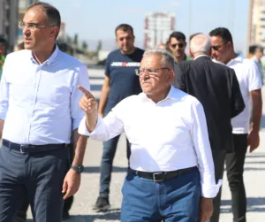 BAŞKAN BÜYÜKKILIÇ, ASFALT YAPIMINA BAŞLANAN 60 MİLYON TL’LİK YOLDA İNCELEMEDE BULUNDU - Mega TV NURI9046 2 min - Mega TV