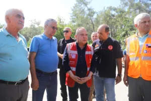 baskan kemer goynuk yangin 4 min - Mega TV