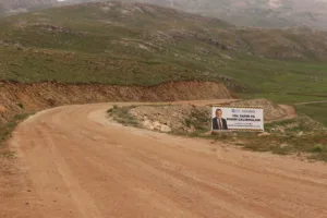 BÜYÜKŞEHİR’DEN ELMALI’DA YOL ÇALIŞMASI - Mega TV ilyagi yayla yolu calimasi 2 min - Mega TV