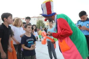 ANTALYA BÜYÜKŞEHİR BELEDİYESİ'NİN YAZ ETKİNLİKLERİ SÜRÜYOR - Mega TV korkuteli cocuk senligi 7 min - Mega TV