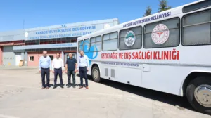 Büyükşehir’in Gezici Ağız ve Diş Sağlığı Kliniği’nden 15 Bin 300 Depremzedeye Hizmet - Mega TV 098A0821 0 min - Mega TV