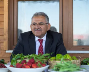 BÜYÜKŞEHİR’İN “DOĞAL ÜRÜNLER BAHÇESİ PAZARI” AÇILIYOR - Mega TV 1 4 min - Mega TV
