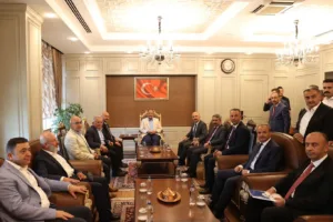 Bakan Özhaseki Ve Başkan Büyükkılıç'tan Kardeş Şehir Adıyaman Valisi Varol'a Ziyaret - Mega TV 3 g min - Mega TV