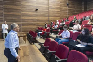 BÜYÜKKILIÇ, TOKİ GENÇ KAYMEK TESİSLERİ’NDE KURSİYERLERLE BULUŞTU - Mega TV ABC 6465 f min - Mega TV