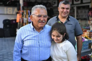 Başkan Büyükkılıç, Büyükşehir'in Özel Öğrencisi Zeynep Ebrar'ın Misafiri Oldu - Mega TV ABC 8298 6 min - Mega TV