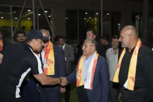 Akar, Çiçek Ve Büyükkılıç'tan Kayserispor'a Moral Ziyareti - Mega TV ABC 9173 e min - Mega TV
