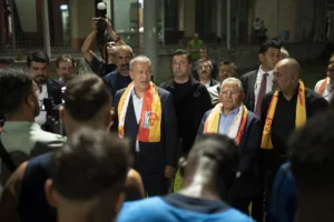 Akar, Çiçek Ve Büyükkılıç'tan Kayserispor'a Moral Ziyareti - Mega TV ABC 9207 7 min - Mega TV
