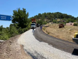 Büyükşehir kırsalda asfalt seferberliğini sürdürüyor, Akseki’de 4 mahalleye asfalt - Mega TV AKSEKI ASFALT 9 min - Mega TV