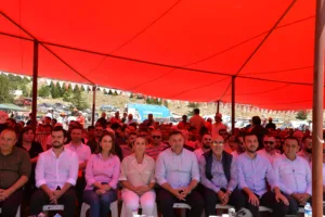 DSC 0202 min - Mega TV