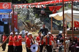 DSC 0238 min - Mega TV