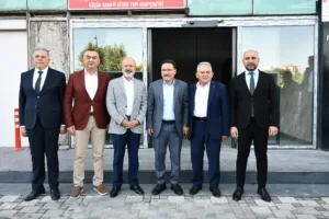 Vali Çiçek Ve Başkan Büyükkılıç'tan KTB'ye Hem Ziyaret Hem de Toplantı - Mega TV KTB 9284 l min - Mega TV