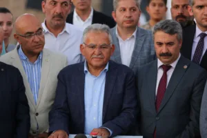 Adıyaman'da Kayseri Rüzgarı - Mega TV NURI9356 1 min - Mega TV
