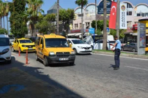 Halk Otobüsü denetimleri sürüyor - Mega TV TAKSILER DENETIM 2 min - Mega TV