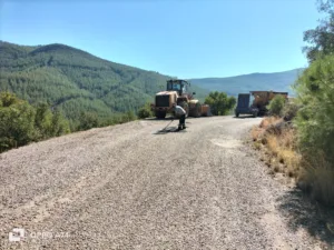 Alanya Taşatan grup yolunda bakım onarım - Mega TV TASATAN YOLU BAKIM ONARIM 2 - Mega TV