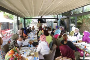 Başkan Toklu Ak Kadınlarla Buluştu - Mega TV WhatsApp Image 2023 08 07 at 14.48.51 1 - Mega TV