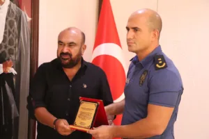 Kozan'dan Patat'a Plaket - Mega TV WhatsApp Image 2023 08 10 at 18.05.44 - Mega TV