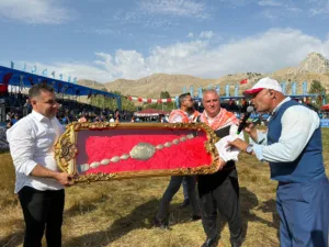 Geleneksel 17’nci Gökbel Yağlı Pehlivan Güreşleri Gerçekleşti! - Mega TV WhatsApp Image 2023 08 13 at 17.16.41 - Mega TV