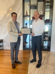 Aselsan Konya Genel Müdürü Işık’tan Özdemir’e Plaket - Mega TV WhatsApp Image 2023 08 29 at 15.17.41 - Mega TV