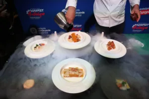 Antalya’dan Dünya’ya açılan festival ,Foodfest Antalya Gastronomi Festivali 1-3 Eylül’de - Mega TV foodfest basin toplantisi 1 min - Mega TV