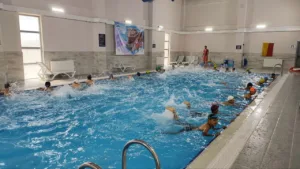 BÜYÜKŞEHİR’İN SARIOĞLAN ÇİFTLİK KAPALI YÜZME HAVUZU HİZMETE BAŞLADI - Mega TV photo 2023 08 01 12 07 38 u min 1 - Mega TV