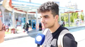 Büyükşehir'in Tramvaylardaki Ücretsiz İnternet Hizmetinden Vatandaşlar Çok Memnun - Mega TV 098A1330 x 1 min - Mega TV