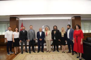Kayseri Eczacı Odası'ndan Başkan Büyükkılıç'a Ziyaret - Mega TV 1 z min - Mega TV