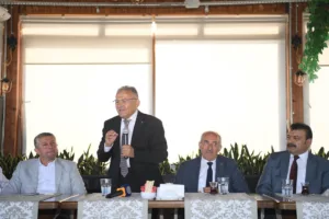 Başkan Büyükkılıç, 41 Esnaf odası Başkanı İle Bir Araya Geldi - Mega TV 2 i min - Mega TV