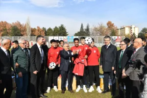 Büyükşehir Amatör Spor Kulüplerine 1.5 Milyon TLlik Malzeme Desteği Verecek - Mega TV 2 l 1 min - Mega TV