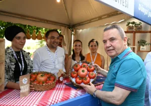 Kumlucu Belediyesi Food Fest Gastronomi Festivalinde - Mega TV 4 3 min - Mega TV