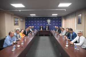 Büyükkılıç'tan Başkanlarla, AK Parti İl Başkanı Ve Yönetimine “Hayırlı Olsun” Ziyareti - Mega TV ABD 3135 6 min - Mega TV
