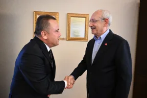 Baskan Bocek Kilicdaroglunu ziyaret etti 1 min - Mega TV