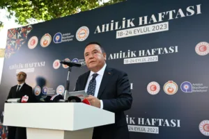 Baskan Muhittin Bocek Ahilik Haftasi kutlamalarina katildi 6 min - Mega TV