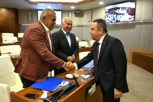 Büyükşehir Meclisi’nden Cumhuriyetin 100. Yılına Yakışır Karar - Mega TV Buyuksehir Meclisi devam toplantisi 2 min 1 - Mega TV