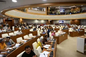 Buyuksehir Meclisi devam toplantisi 3 min - Mega TV