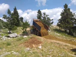 Buyuksehirden Aksekinin yayla yollarina bakim 4 min - Mega TV
