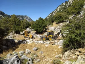 Büyükşehirden Akseki’nin Yayla Yollarına Bakım - Mega TV Buyuksehirden Aksekinin yayla yollarina bakim 5 min - Mega TV