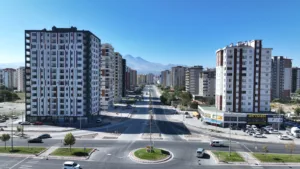 Başkan Büyükkılıç, 60 Milyon TL'LİK Yolda İncelemelerde Bulundu - Mega TV DJI 0874 m min - Mega TV