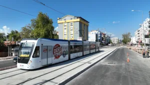 DOGU GARAJI MEYDAN TRAMVAY SEFERI BASLADI 12 min - Mega TV
