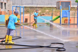 Alanya Belediyesi'nden Okullara Temizlik Desteği - Mega TV DSC 0369 min - Mega TV