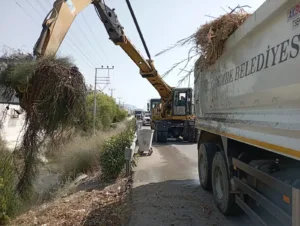 Demre Kanal Temziligi 1 min - Mega TV