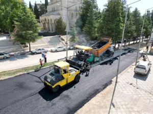 Büyükşehir’den Elmalı Hükümet Caddesine sıcak asfalt - Mega TV Elmali Hukumet Caddesi asfalt 3 min - Mega TV
