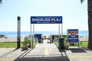 Engelsiz Plaj Turistlerin Gozdesi Oldu 6 min - Mega TV