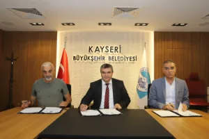Büyükşehir'den Kayak Turizmine Destek Olacak İş Birliği Protokolü - Mega TV IMG 8651 r 1 min - Mega TV