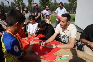Büyükşehir, Özel Çocukları Kayserispor Futbolcularıyla Buluşturdu - Mega TV IMG 9661 t min - Mega TV