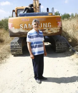 Yelten Mahallesinde Eskiyen İçme Suyu Boruları Yenileniyor - Mega TV Irfan Sahin min - Mega TV