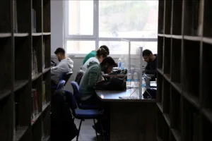 Engelli Dostu ALKÜ Kütüphanesi - Mega TV KUTUPHANE 3 - Mega TV